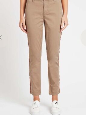 THE SIDE STRIPE CONFIDANT PANT -
BEECHWOOD